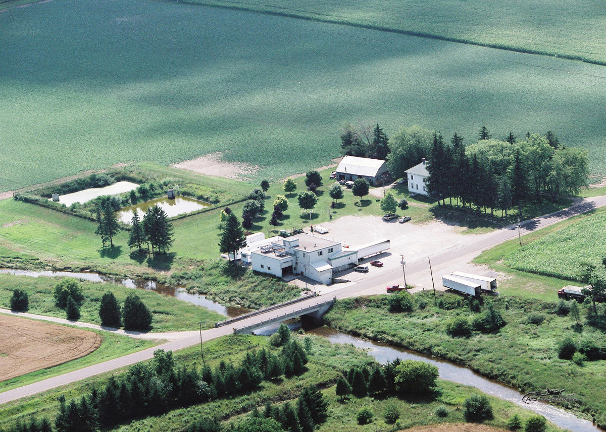 overhead view of Stovel Siemon facility in 2005